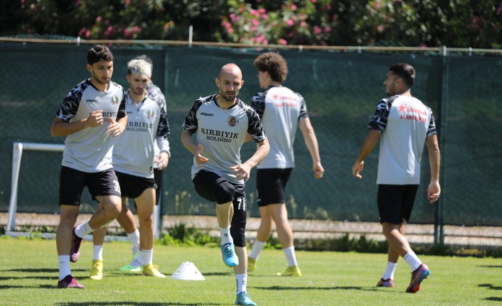 Alanyaspor'da Adana Demirspor maçı hazırlıklarımız devam ediyor.