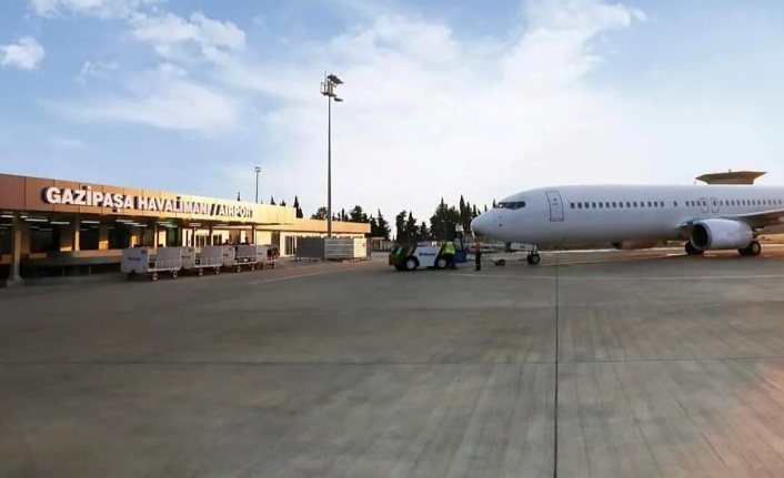 Gazipaşa Havalimanı'nı nisan ayında 52 bin 574 yolcu kullandı
