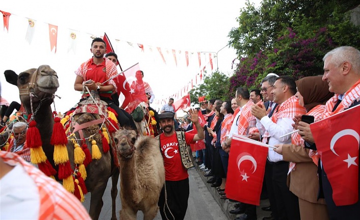 21. ALANYA ULUSLARARASI TURİZM VE SANAT FESTİVALİ YÖRÜK GÖÇÜ İLE BAŞLADI