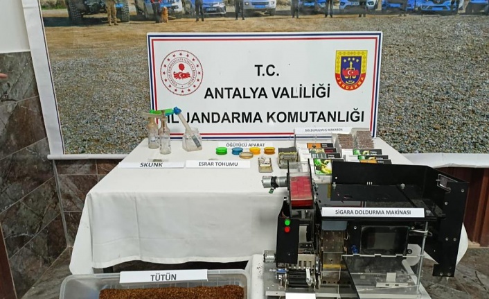 Jandarma uyuşturucu tacirlerine göz açtırmıyor !