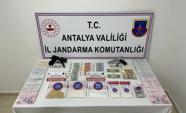 Jandarmadan uyuşturucuya geçit yok !