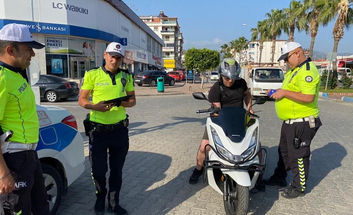 Gazipaşa’da polisten kask denetimi