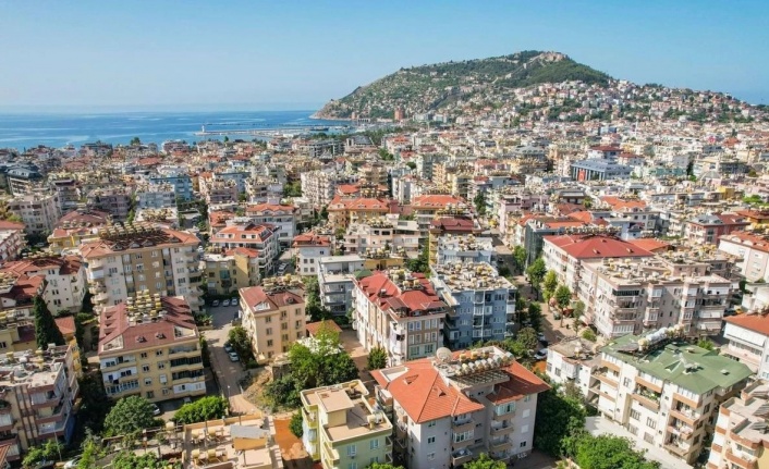 Alanya’da konut stoğu elde kaldı