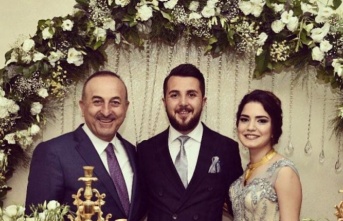 Bakan Çavuşoğlu’nun yeğen sevinci