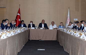 Bakan Ersoy'dan turizmciye müjde! "Otellere kolaylık sağlanacak"