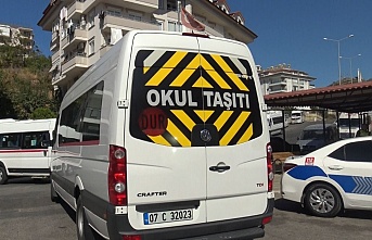 Alanya'da aşı olmayan şoför servise çıkamayacak