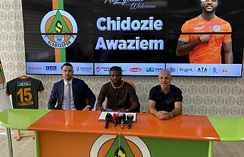 Alanyaspor Chidozie Awaziem ile imzaladı