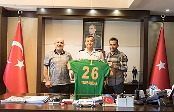 Çavuşoğlu'ndan Tuğgeneral Özfidan'a nezaket ziyareti