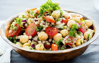 Gençleştiren salata... Kolajen sayesinde yaşlanmayı durduruyor!