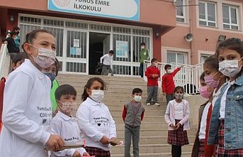 Sağlık Bakanı Koca'dan okullardaki vakalar hakkında değerlendirme