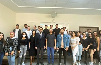 Aycan Fenercioğlu, tecrübelerini öğrencilere aktardı