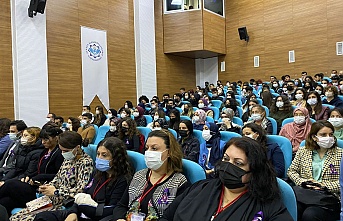 ALKÜ’de kadına şiddete özel panel ve çalıştay yapıldı