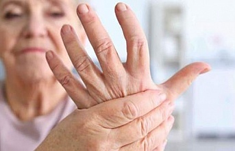 Parmak eklem ağrısını geçirmenin yolları