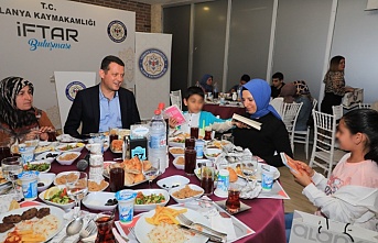 Kaymakam Ürkmezer iftarda gençler ve çocuklarla buluştu