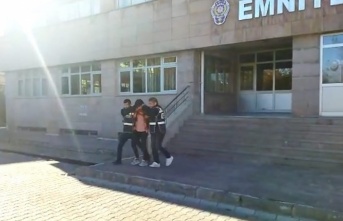 Kendisini 'polis' olarak tanıtan dolandırıcı polise yakalandı!