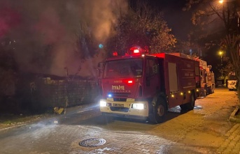 Müstakil evde çıkan yangın, mahalleliyi sokağa döktü!