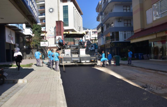 ASFALT YENİLEME ÇALIŞMALARI LALE SOKAK’TA DEVAM EDİYOR