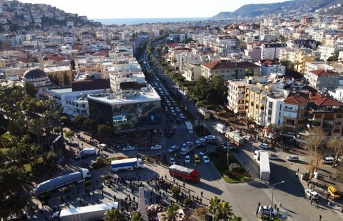 22 YARDIM TIRI DAHA ALANYA’DAN DEPREM BÖLGESİNE YOLA ÇIKTI