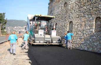 BEKTAŞ YOLUNDA ASFALT YENİLEME ÇALIŞMALARI HIZLA DEVAM EDİYOR