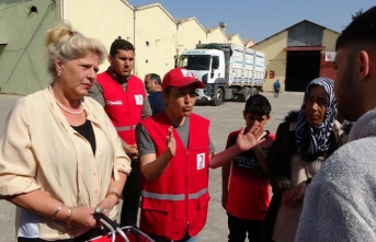 Alman televizyon yıldızı Silvia Wollny'den depremzedelere yardım eli