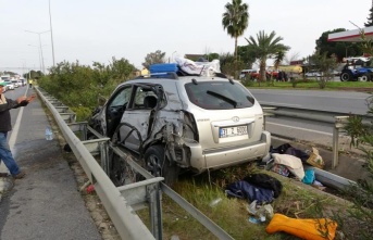 Antalya'ya gelen depremzede çift, geçirdikleri kazada yaralandı!