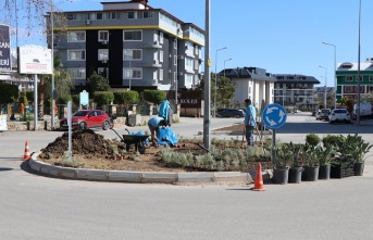 OBA MAHALLESİ’NDE PEYZAJ ÇALIŞMALARI TÜM HIZIYLA SÜRÜYOR