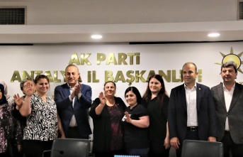 Bakan Çavuşoğlu: “Atatürk’ün kurduğu parti bu hale düşmemeliydi”