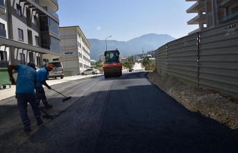 Alanya Belediyesi'nin asfalt çalışmaları devam ediyor