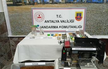 Jandarma uyuşturucu tacirlerine göz açtırmıyor !