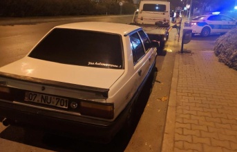 Gürültü kirliliği yapan otomobil trafikten men edildi