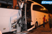 Tur otobüsü yolcu otobüsüne arkadan çarptı: 2'si ağır 25 yaralı!