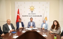 Alanya'da AK Parti yönetimi toplandı