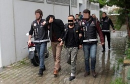 Alanya’da zehir tacirlerine ağır darbe: 48 kişi...