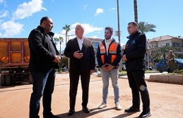 Atatürk Caddesi’ndeki yenileme çalışmalarında...