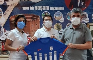 Alanya Kestelspor'a destek sürüyor