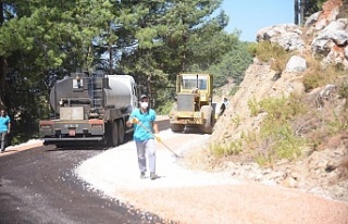Alanya Belediyesi asfalt çalışmalarına devam ediyor