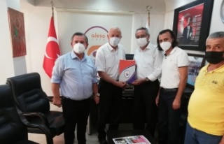 CHP Milletvekili Zeybek Alanya'da