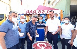 Alanya AK Parti’den sanayi esnafına aşure ikramı