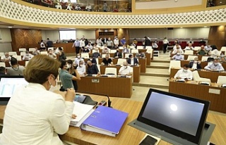 Antalya Büyükşehir Meclisinden aşı çağrısı!