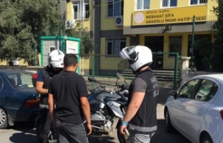 Alanya’da polis şüpheli şahıslara göz açtırmadı