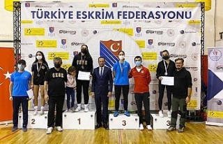 Alanyaspor'un sporcularına 2 madalya