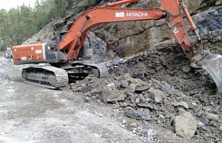 Alanya'da Taşatan yolu trafiğe açıldı