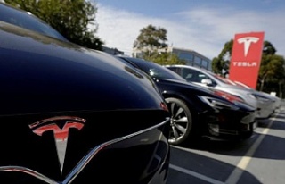 Musk 2016'dan bu yana ilk kez Tesla hissesi sattı