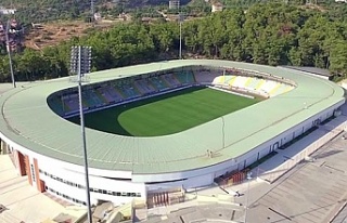 Alanyaspor’un stadyumunda değişim başladı