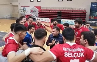 İlk yarının yenilgisiz lideri Alanya Belediyespor