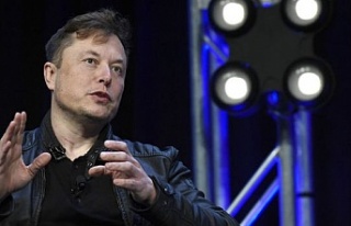 Musk 1 milyar dolarlık daha Tesla hissesi sattı