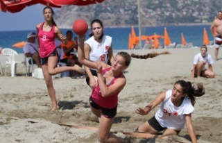 Alanya’ da hentbol fırtınası esecek.