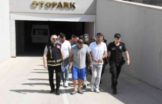 Antalya’da aranan 53 şahıs yakalandı!