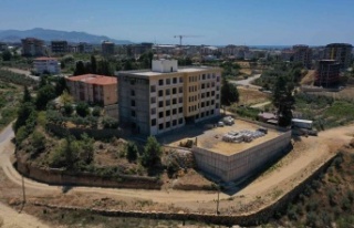 Alanya'da etüt merkezi ve yeni okul inşaatı...