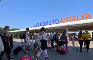 Antalya'yı ziyaret eden turist sayısı 6 milyonu...